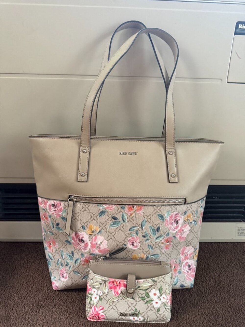 Nine West Begona Floral Tote and Matching Card Wallet Set--Like New   NWOT